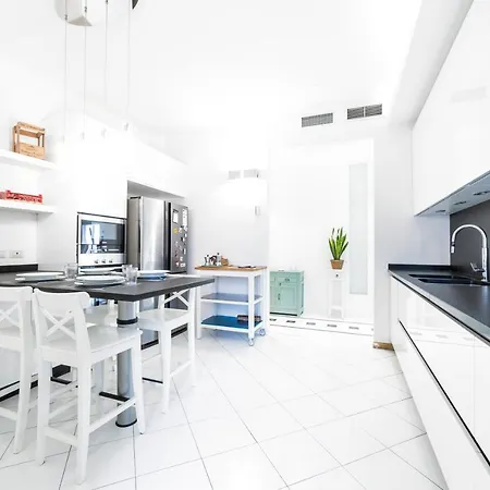 Loreto Elegant Flat-2